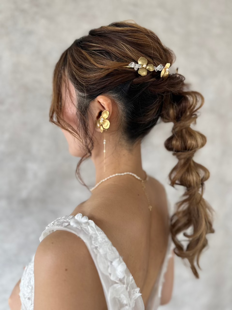 ペタルフラワーパールチェーンピアス&イヤリング ブライダルアクセサリー(金属アレルギー対応)の通販bijou holic