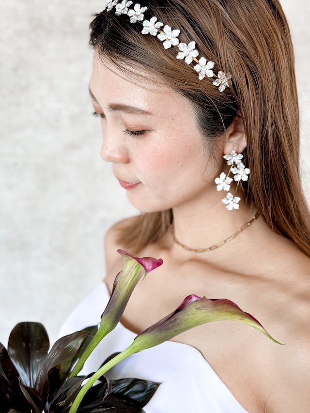 エレガンスフラワーヘッドドレス×エレガンスフラワーピアス、イヤリング - おしゃれ花嫁様ブライダルアクセサリーの通販bijou holic千葉店舗エレガンスフラワーヘッドドレス×エレガンスフラワーピアス、イヤリング