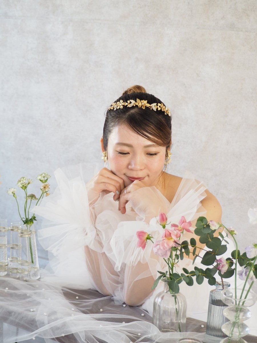 アンティークパールリーフヘッドアクセサリー ウェディングヘッドドレス - おしゃれ花嫁様ブライダルアクセサリーの通販bijou holic千葉店舗アンティークパールリーフヘッドアクセサリー ウェディングヘッドドレス