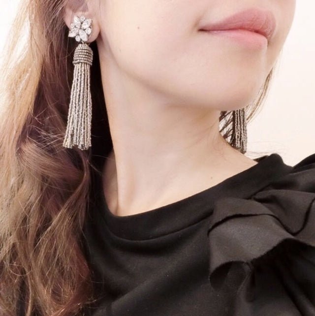 ビジュークローバーシルバービーズタッセルピアス&イヤリング - おしゃれ花嫁様ブライダルアクセサリーの通販bijou holic千葉店舗ビジュークローバーシルバービーズタッセルピアス&イヤリング