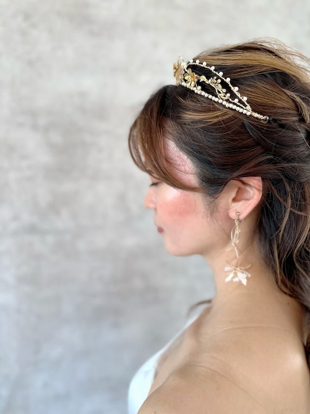 パールスカラップティアラ バックカチューシャ 花嫁 - おしゃれ花嫁様ブライダルアクセサリーの通販bijou holic千葉店舗パールスカラップティアラ バックカチューシャ 花嫁