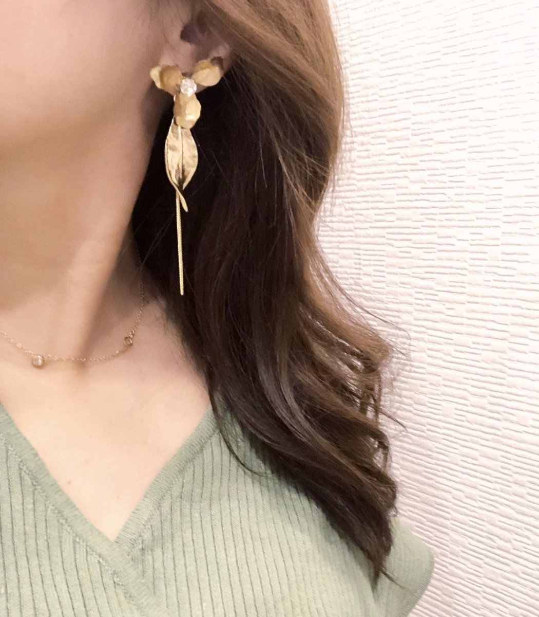 アンティークフラワーピアス&イヤリング - おしゃれ花嫁様ブライダルアクセサリーの通販bijou holic千葉店舗アンティークフラワーピアス&イヤリング