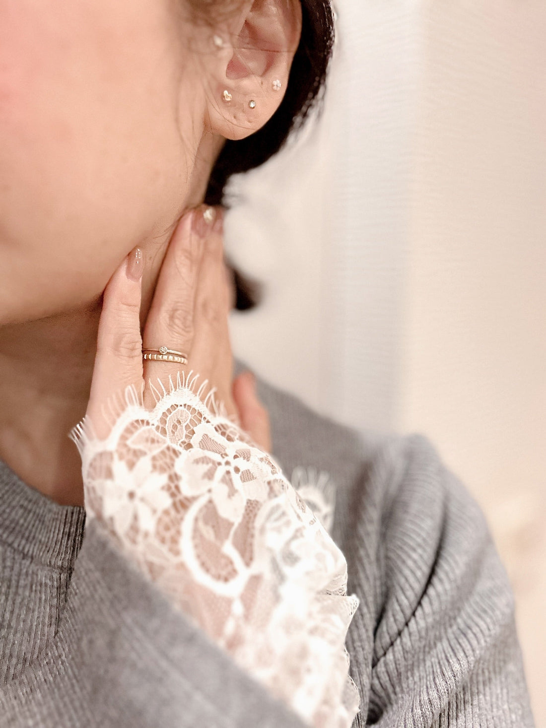 【千葉】フェイスラインのたるみ改善！耳から整えるリフトアップケアとは？