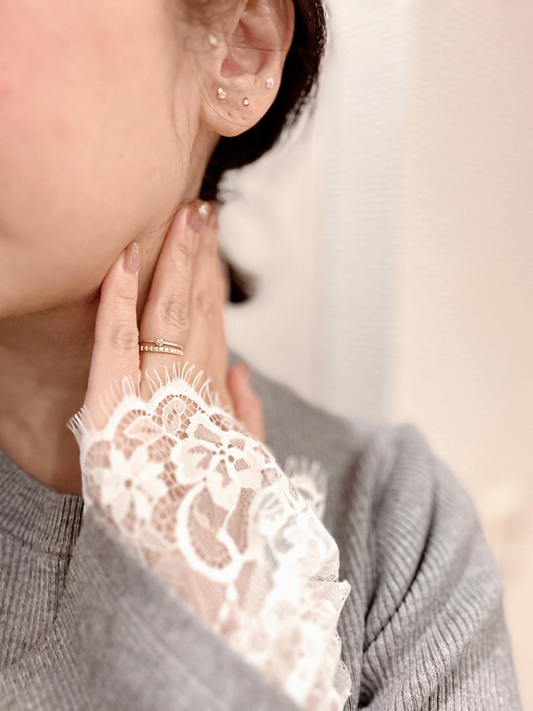 【千葉】フェイスラインのたるみ改善！耳から整えるリフトアップケアとは？