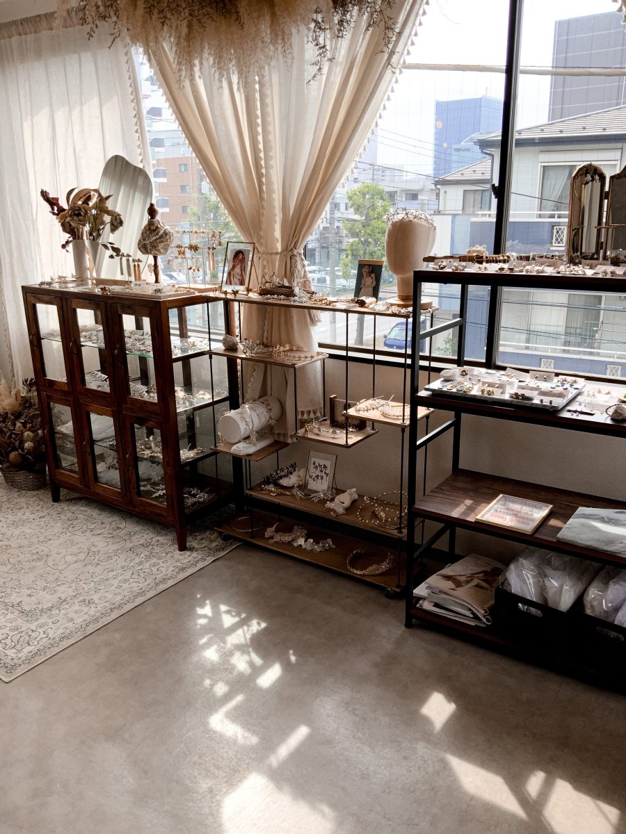 bijouholic実店舗アトリエについて - おしゃれ花嫁様ブライダルアクセサリーの通販bijou holic千葉店舗