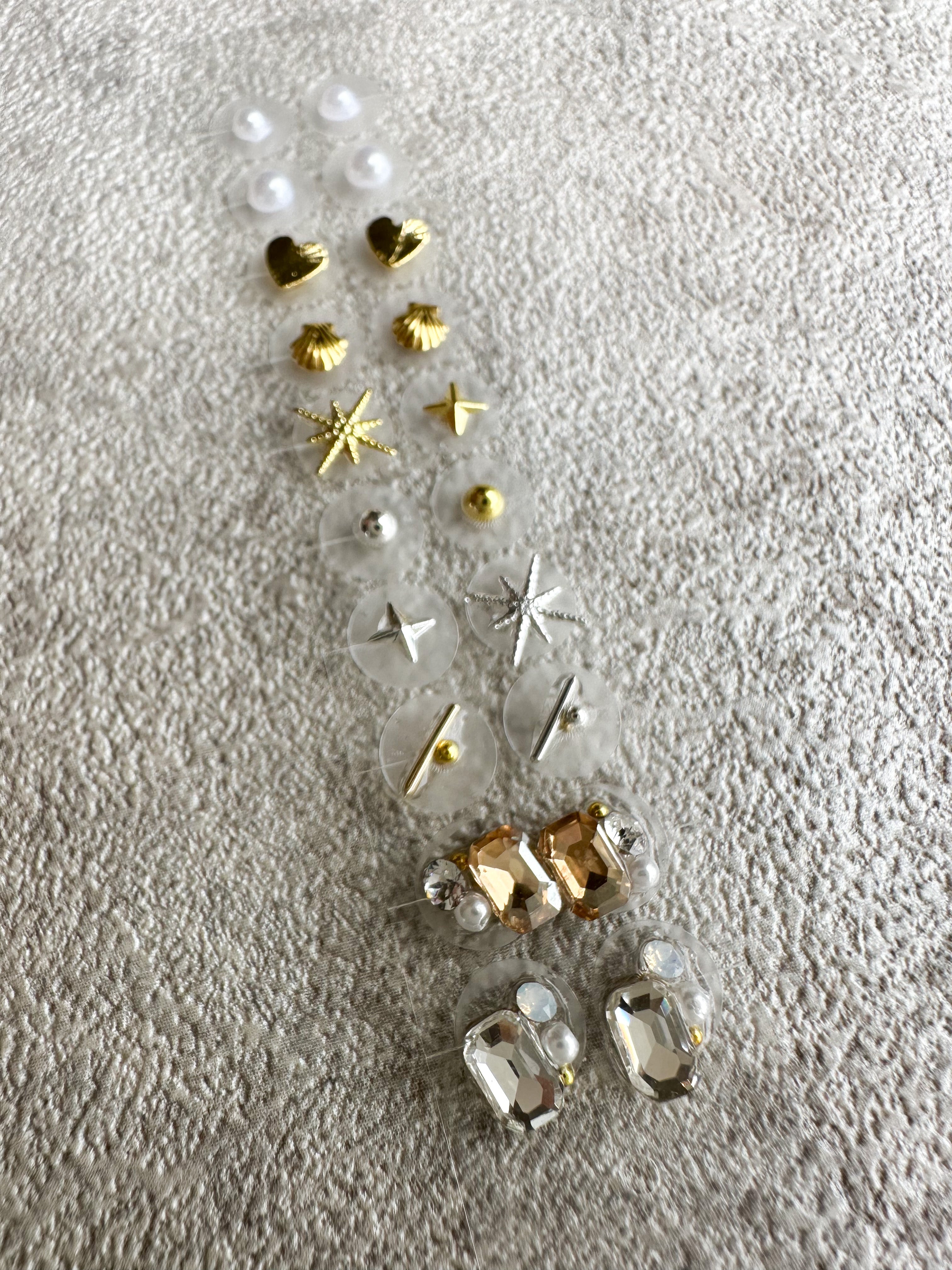 耳つぼジュエリーシール　ビジュー　パール　キラキラ　ハート　金属アレルギー対応