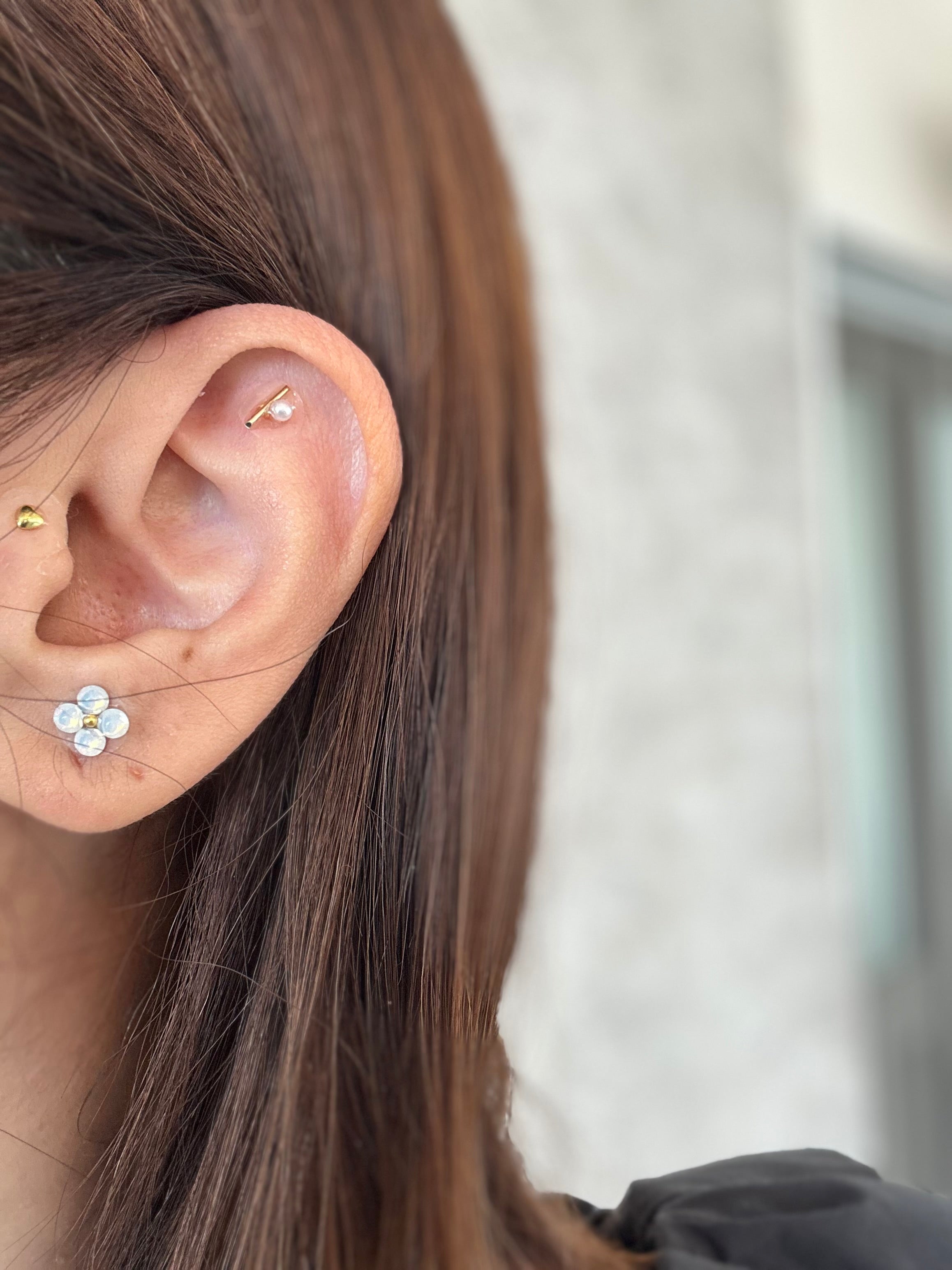 耳つぼジュエリーシール ステンレス オパールフラワー リボン パール