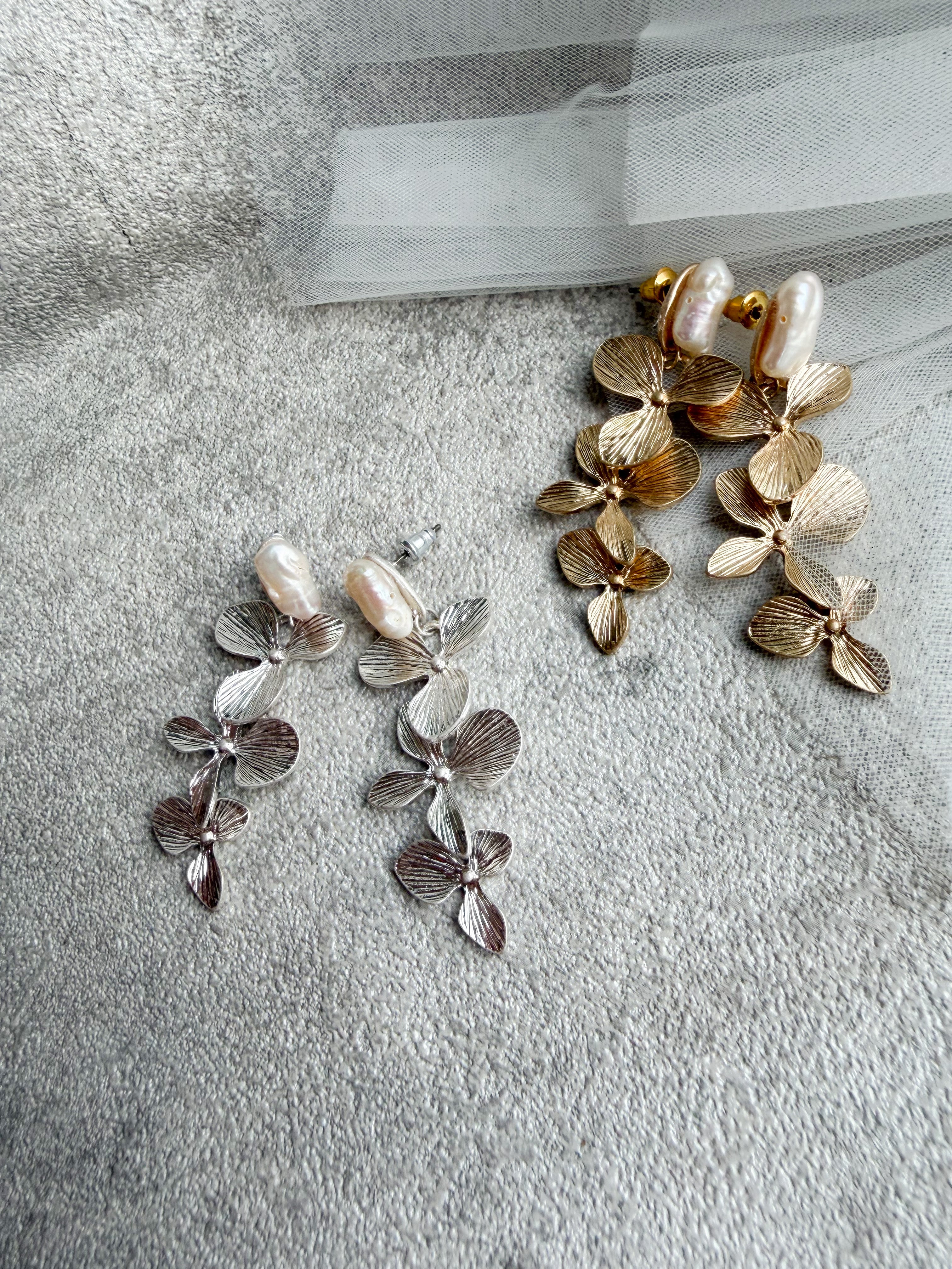 フルールピアス&イヤリング 淡水パール 花 フラワー – おしゃれ花嫁様