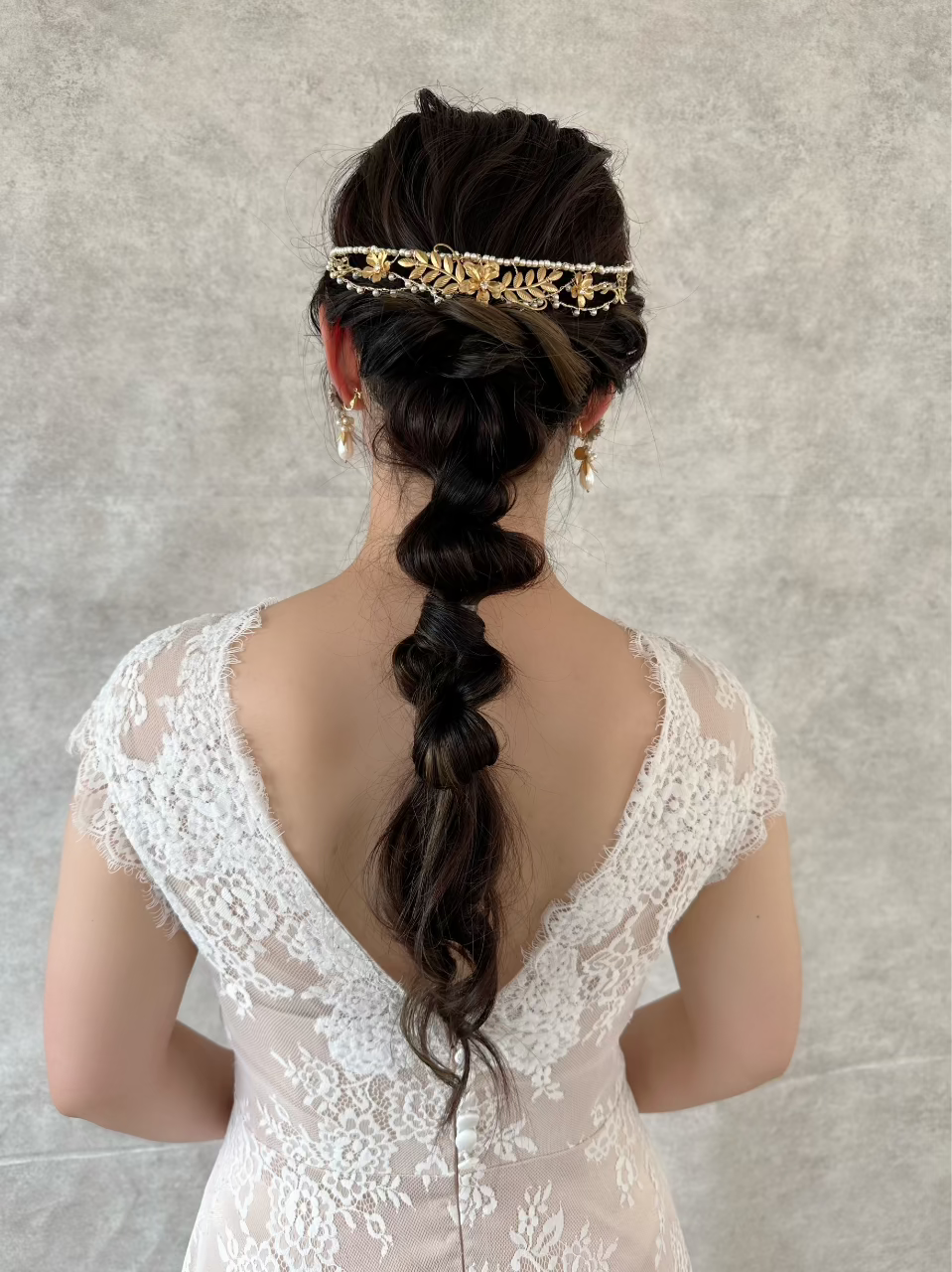 パールスカラップティアラ　バックカチューシャ　花嫁 オシャレ花嫁様金属アレルギー対応ブライダルアクセサリーbijou holic