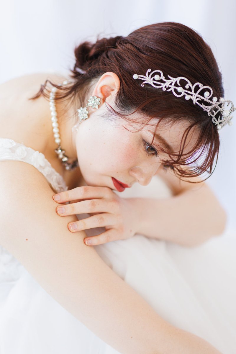 ロイヤルウェディングティアラ　花嫁ヘアアクセサリー - おしゃれ花嫁様ブライダルアクセサリーの通販bijou holic千葉店舗ロイヤルウェディングティアラ　花嫁ヘアアクセサリー