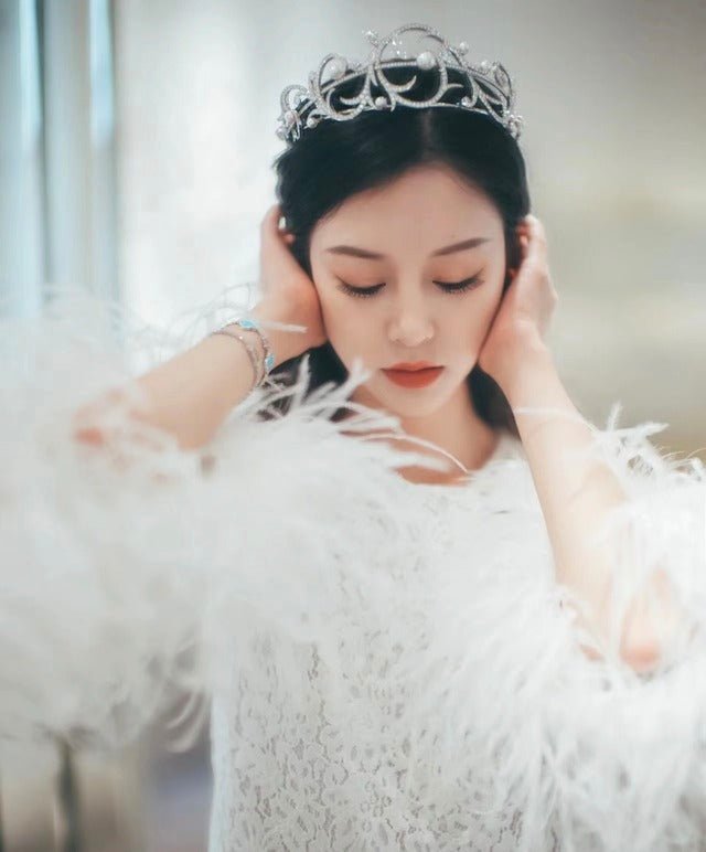 ロイヤルウェディングティアラ　花嫁ヘアアクセサリー - おしゃれ花嫁様ブライダルアクセサリーの通販bijou holic千葉店舗ロイヤルウェディングティアラ　花嫁ヘアアクセサリー