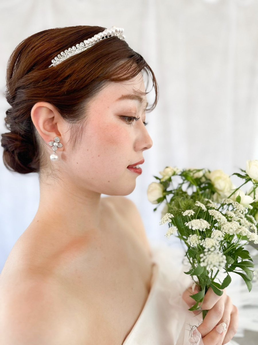 パールエレガントウェディングティアラ　結婚式　花嫁様 - おしゃれ花嫁様ブライダルアクセサリーの通販bijou holic千葉店舗パールエレガントウェディングティアラ　結婚式　花嫁様