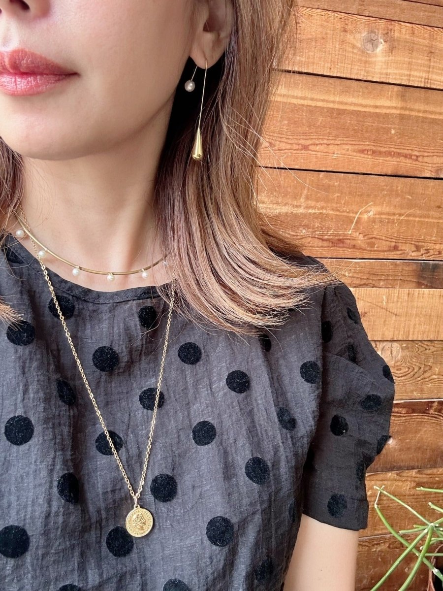 【美品】GUCCI ゴールド ストーン付きピアス【箱あり】 美品】GUCCI ゴールド ストーン付きピアス【箱あり】 美品