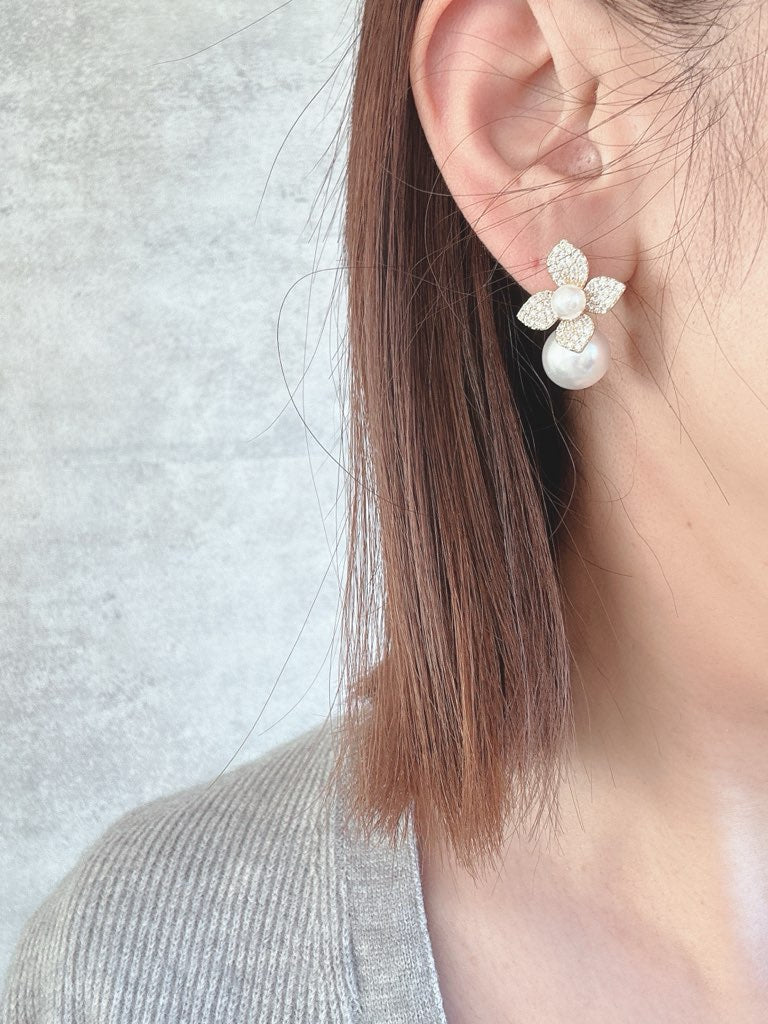 フラワーパールプチピアス＆イヤリング　挙式　ウェディングティアラに - おしゃれ花嫁様ブライダルアクセサリーの通販bijou holic千葉店舗フラワーパールプチピアス＆イヤリング　挙式　ウェディングティアラに
