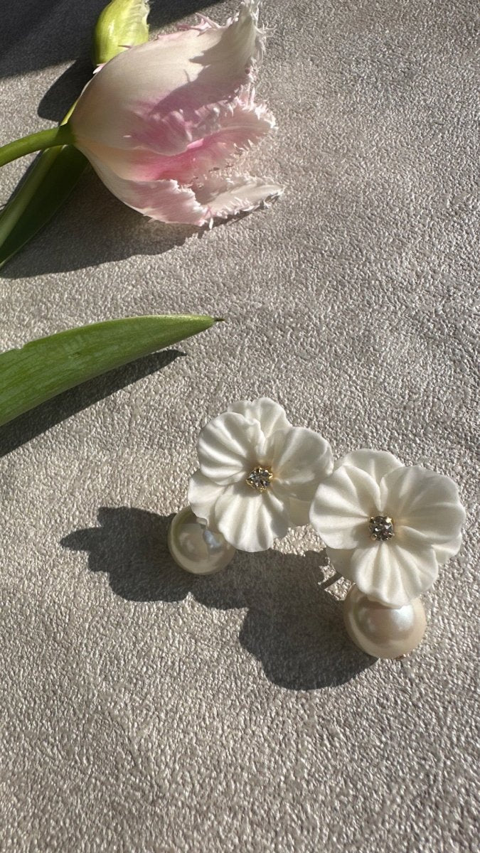 結婚式　花　ピアス ウェディングピアス イヤリング |お花モチーフ｜ゴールド (BC