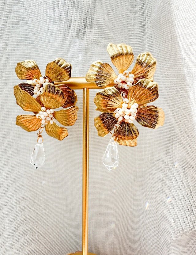 ダブルアンティークフラワー　ピアス＆イヤリング　オシャレ花嫁様 - おしゃれ花嫁様ブライダルアクセサリーの通販bijou holic千葉店舗ダブルアンティークフラワー　ピアス＆イヤリング　オシャレ花嫁様