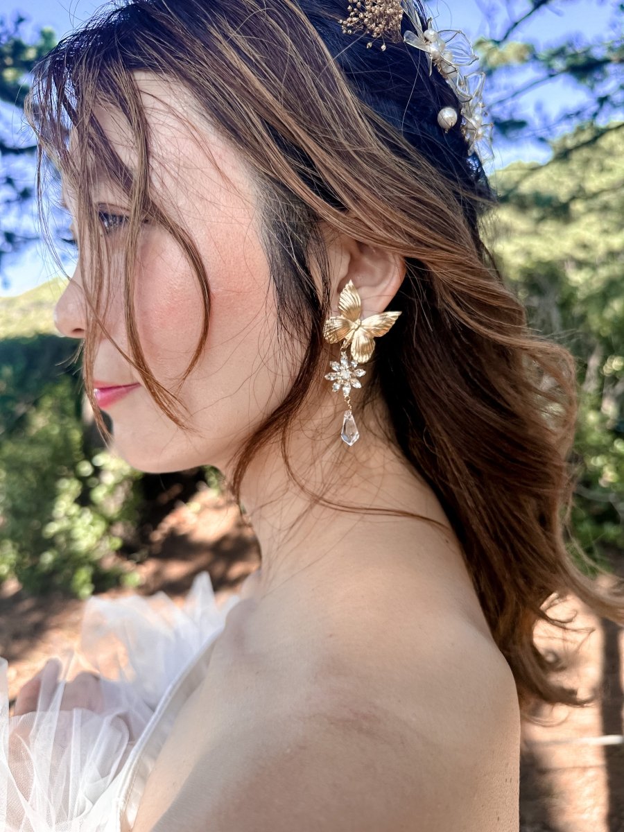 バタフライクリスタルピアス＆イヤリング　ブライダルアクセサリー - おしゃれ花嫁様ブライダルアクセサリーの通販bijou holic千葉店舗バタフライクリスタルピアス＆イヤリング　ブライダルアクセサリー
