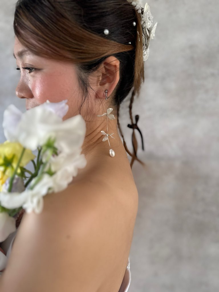 シルバーチェーンダブルフラワーピアス＆イヤリング　大ぶり　結婚式に - おしゃれ花嫁様ブライダルアクセサリーの通販bijou holic千葉店舗シルバーチェーンダブルフラワーピアス＆イヤリング　大ぶり　結婚式に