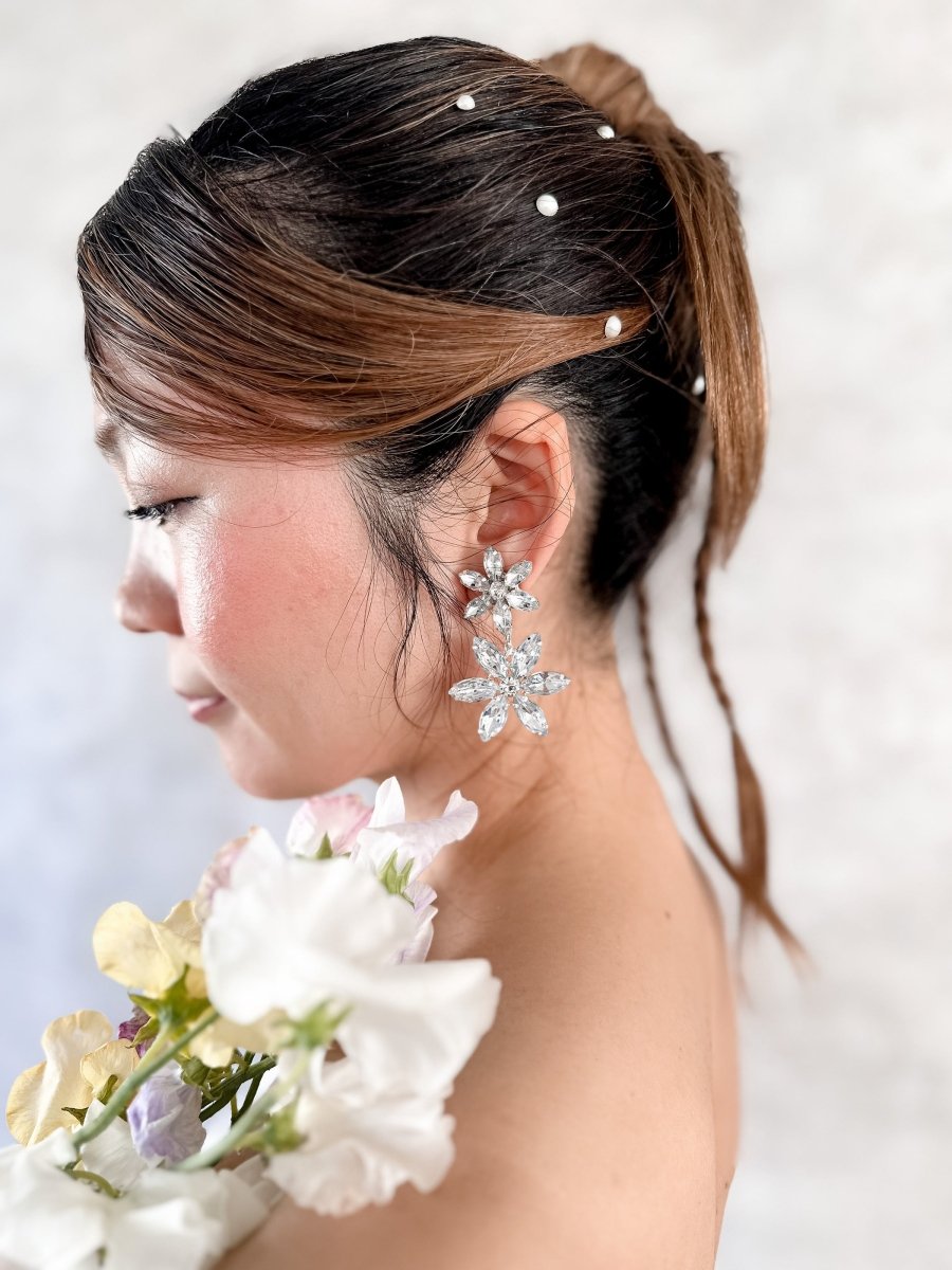 ビジューダブルフラワーピアス＆イヤリング　ブライダル　花嫁様 - おしゃれ花嫁様ブライダルアクセサリーの通販bijou holic千葉店舗ビジューダブルフラワーピアス＆イヤリング　ブライダル　花嫁様